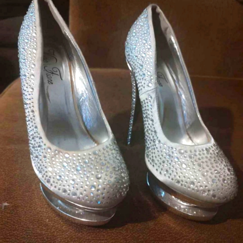 Diamond pumps